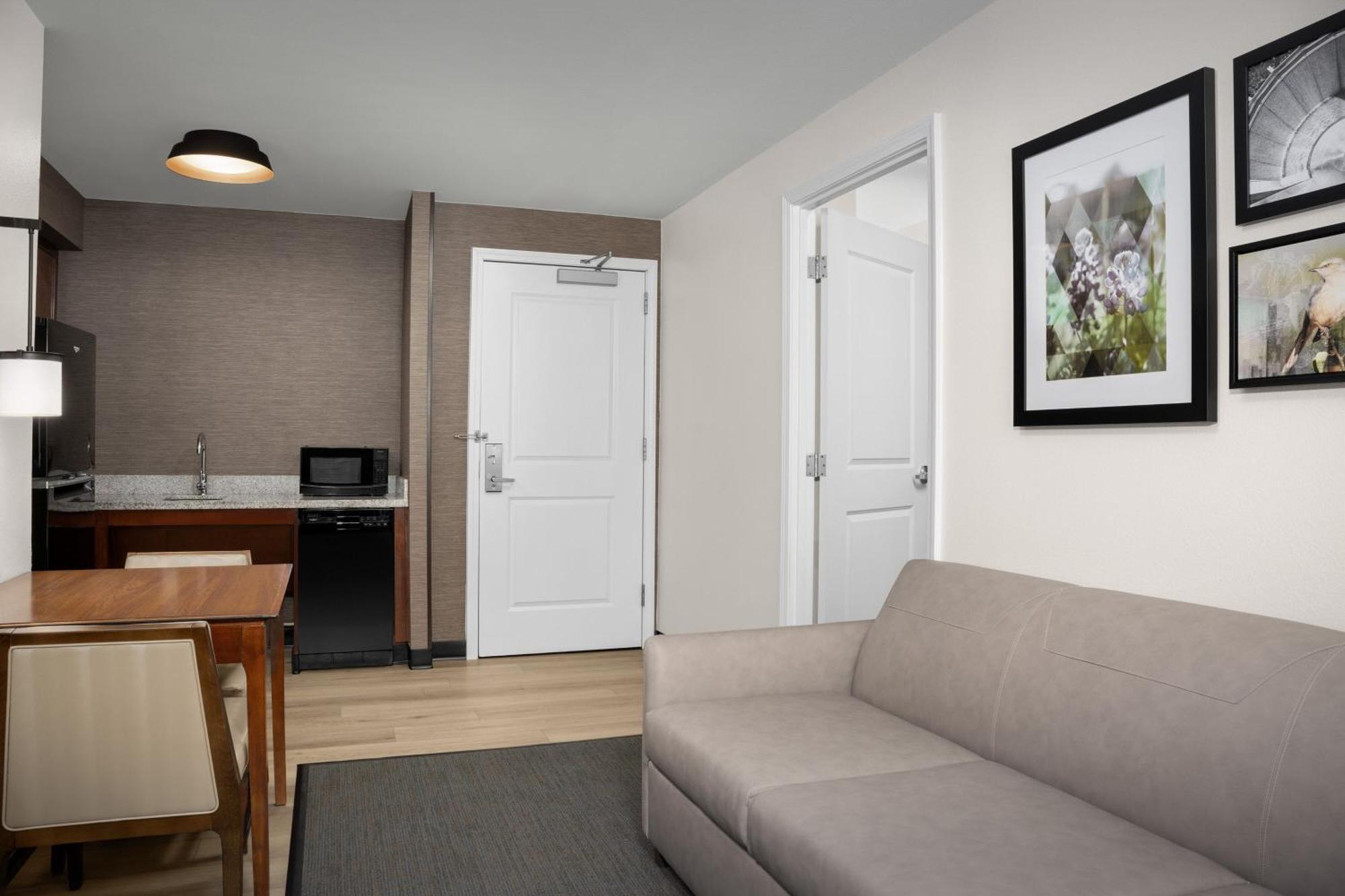 Residence Inn Houston West Energy Corridor Ngoại thất bức ảnh
